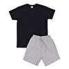 T-shirt noir, pantalon gris