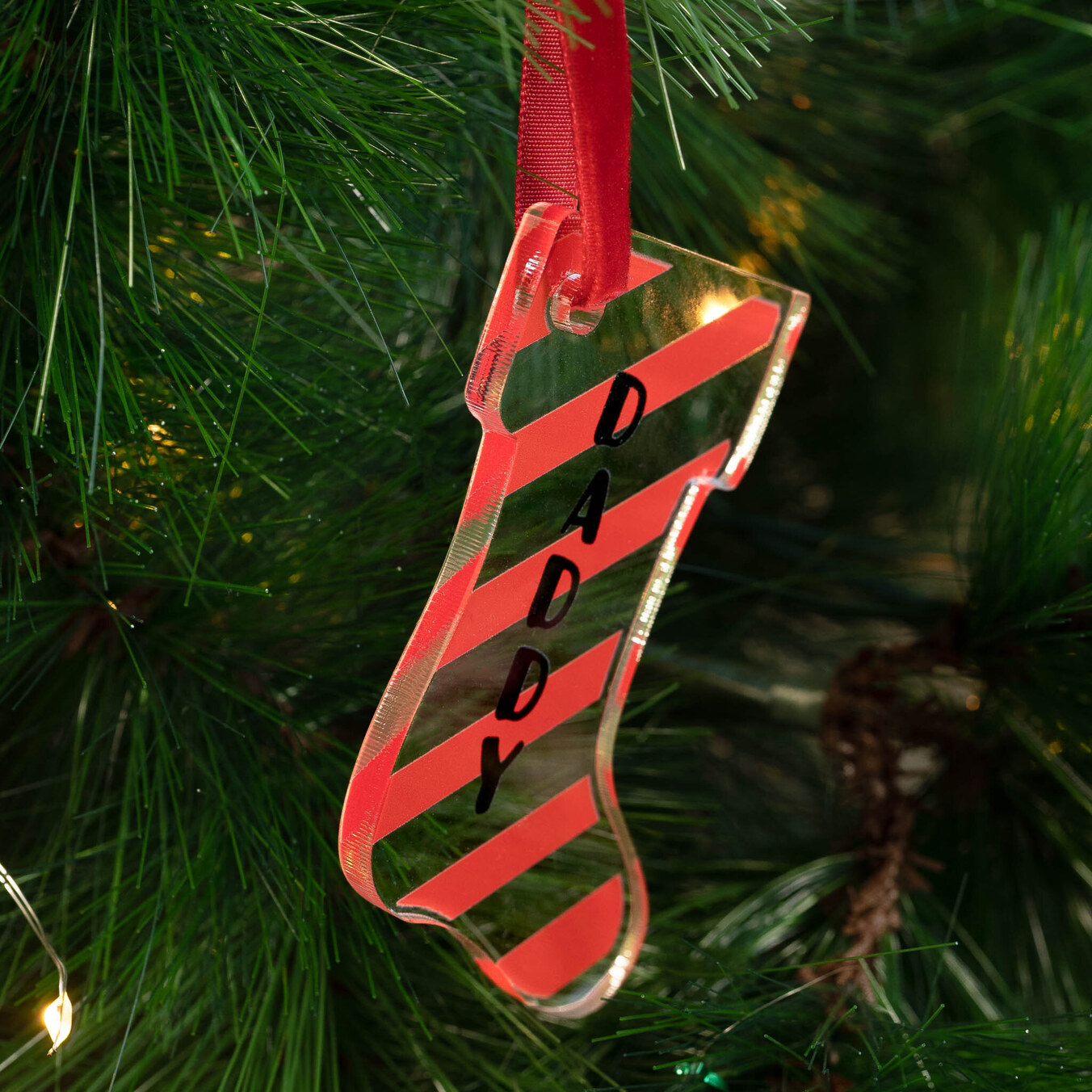 Gepersonaliseerd methacrylaat kerstornament in de vorm van een laars