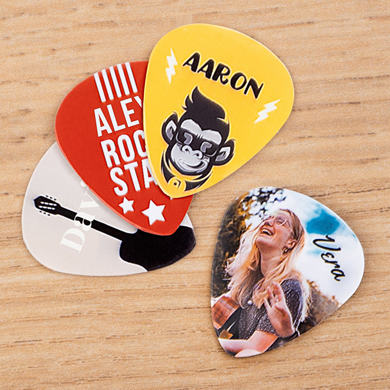 Gitaar plectrum bedrukken en maken