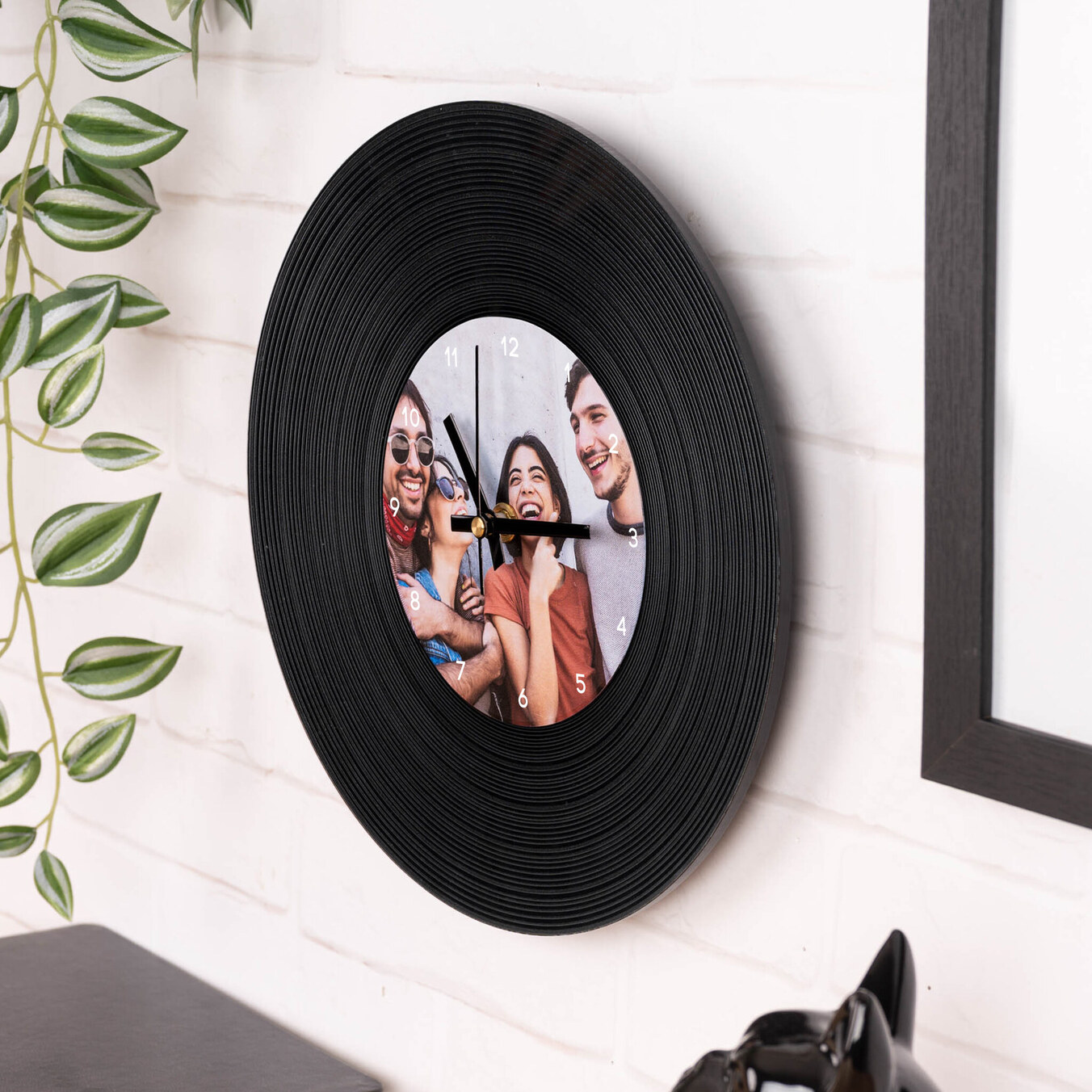 Personalisierte Schallplatte mit Uhr