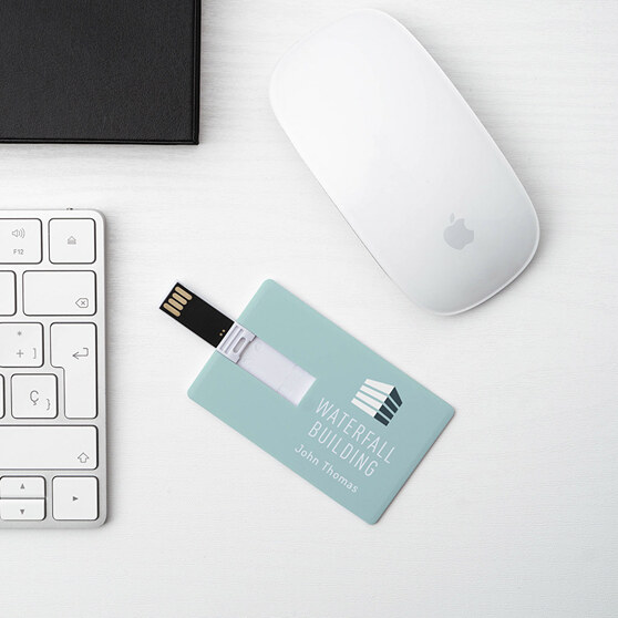 Clés USB personnalisées avec le logo de l'entreprise Clés USB personnalisées avec le logo de l'entreprise
