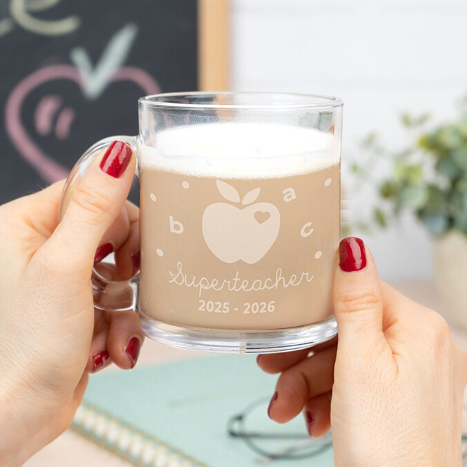 Tazza di vetro incisa