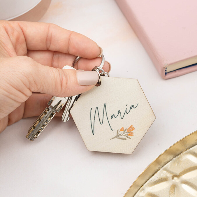 Llavero madera personalizado hexagonal