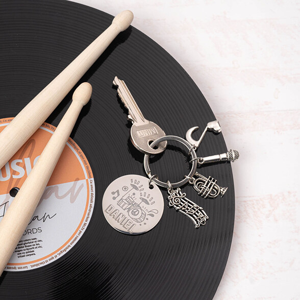 Gegraveerde sleutelhanger voor muzikanten