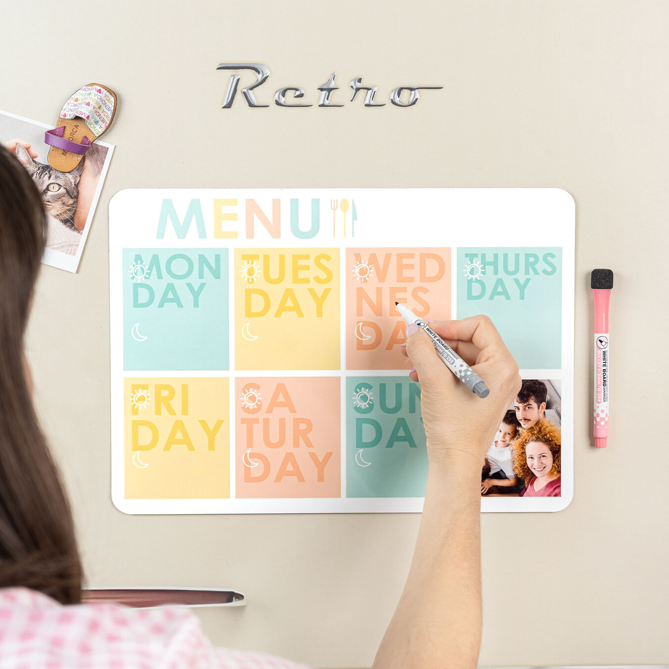 Personalised magnetic fridge calendar