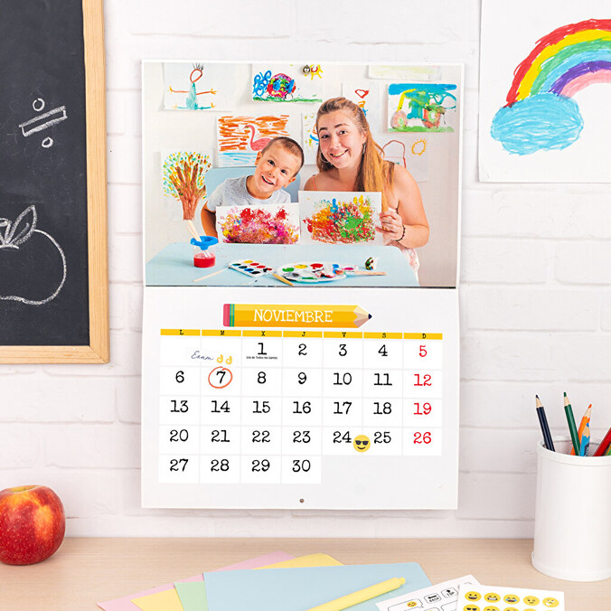 Calendario de pared A3 grapado personalizado