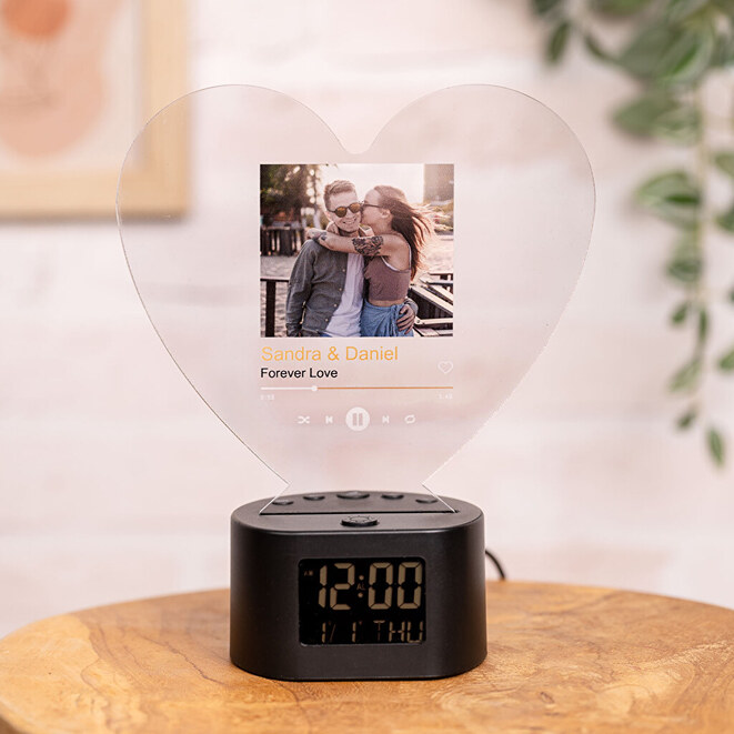 Personalised light alarm clock heart Personalised light alarm clock heart