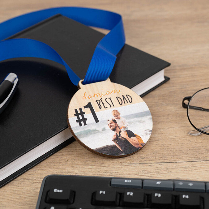 Houten medaille bedrukken