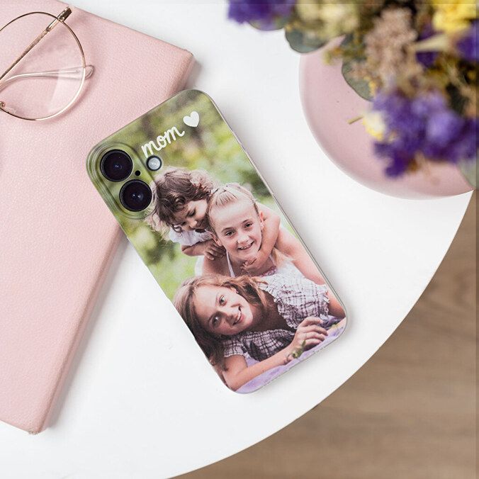 Personalised cases for iPhone 16 / 16 Pro / 16 Pro Max / 16 Plus