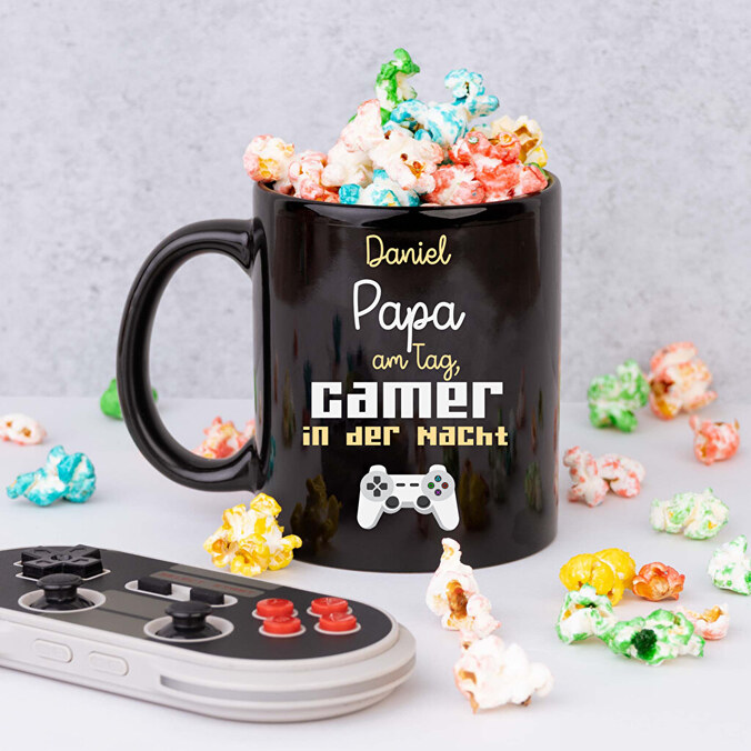 Schwarze Tasse mit Foto bedrucken lassen