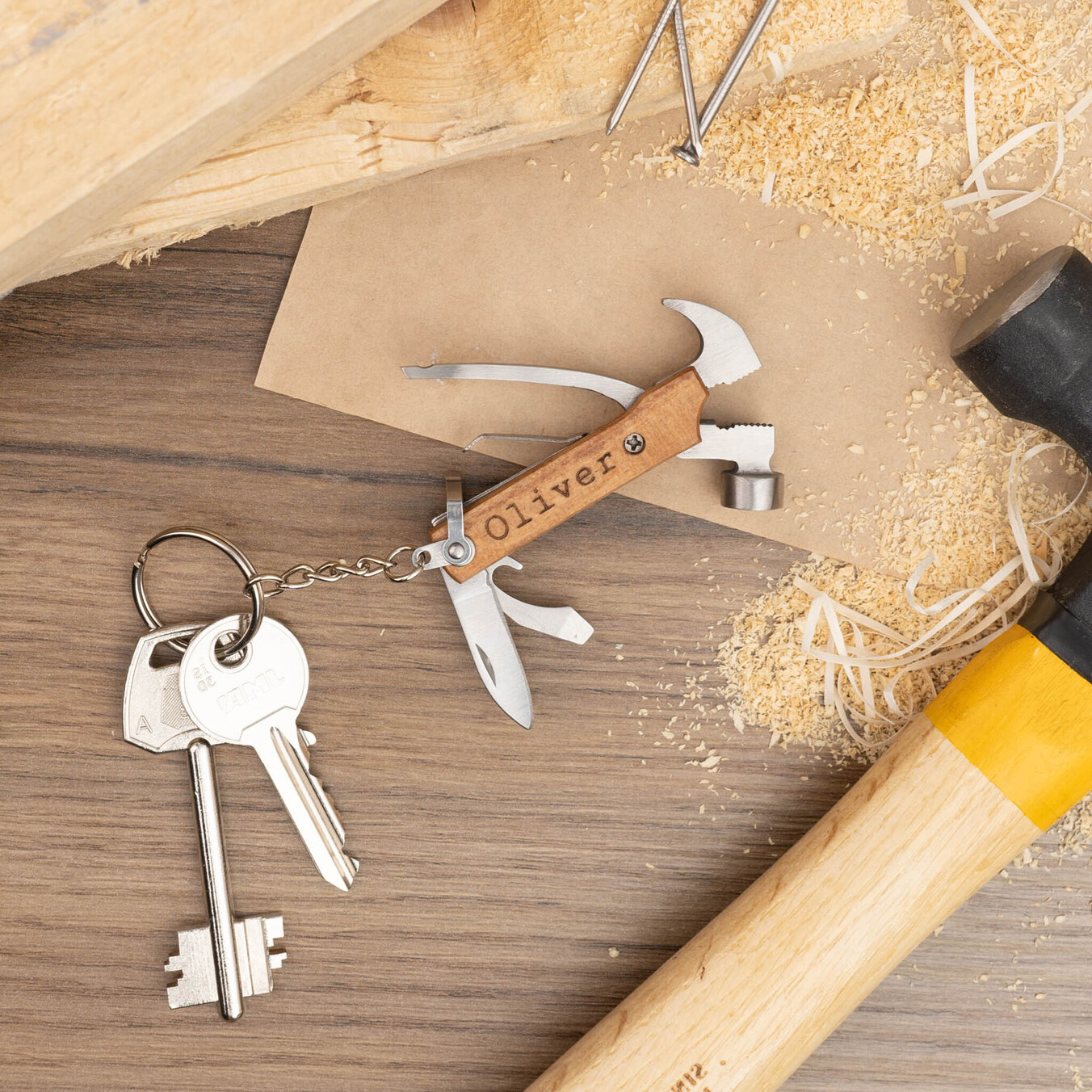 Personalisierter Multi-Werkzeug-Schlüsselanhänger 7 Funktionen