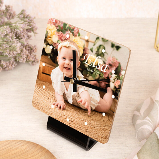 Personalizované stolní čtvercové hodiny