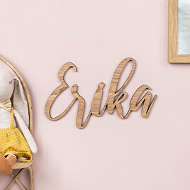 Nombres personalizados en madera
