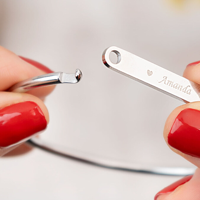 Bracciale rigido inciso