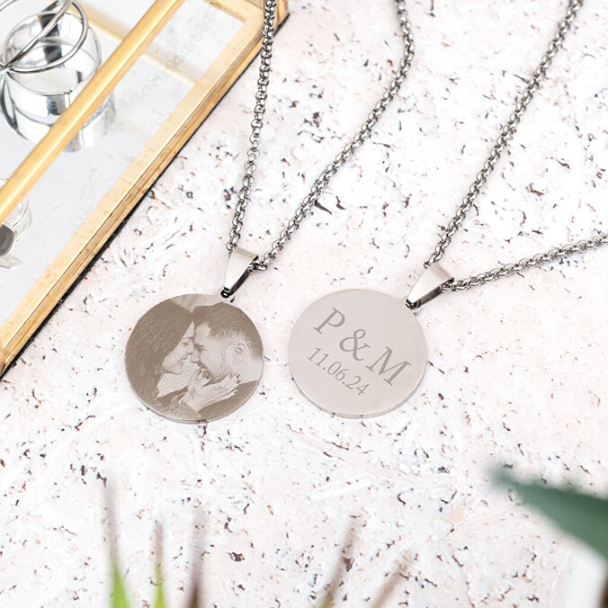 Personalised engraved round necklace