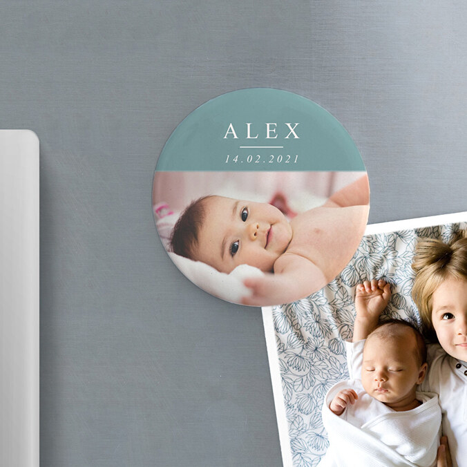 Personalised round magnet badge