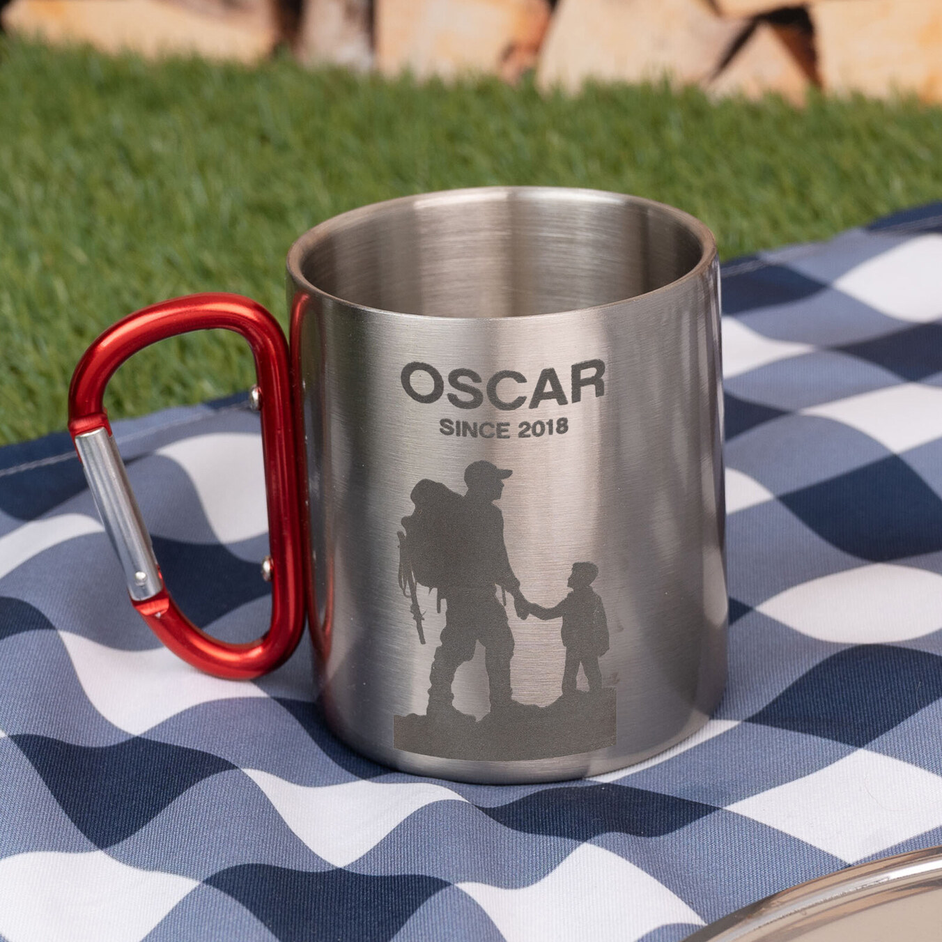 Gravierter Tasse Edel Stahl mit Karabiner Henkel