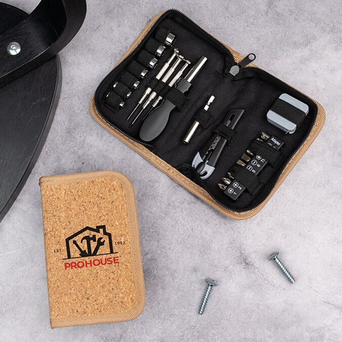 Personalised toolkit set