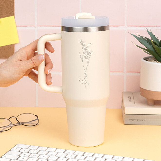 Personalizowany dwuwarstwowy kubek termiczny 1,2 l. Personalizowany dwuwarstwowy kubek termiczny 1,2 l.