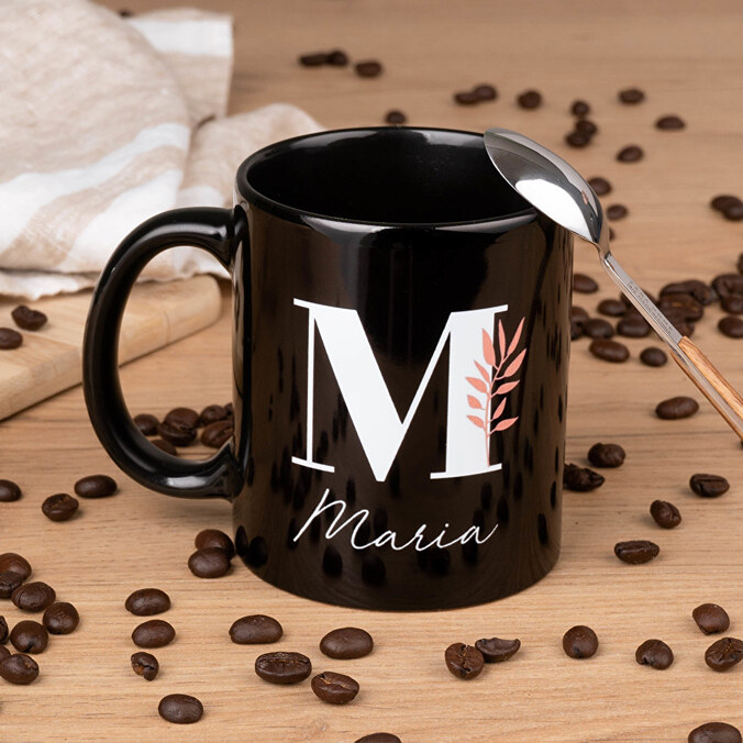 Taza negra personalizada