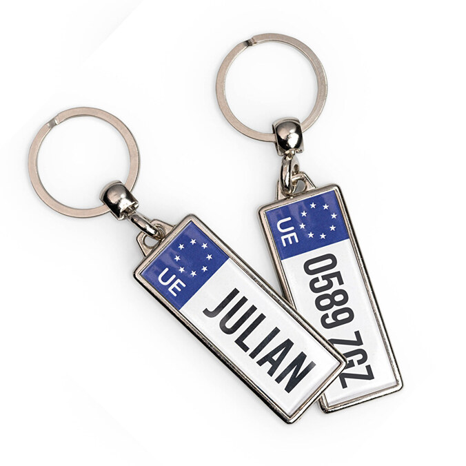 Personalizowany brelok do kluczy podłużny