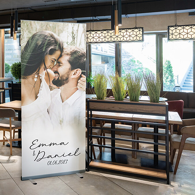 Personligt roll-up banner med billede og tekst