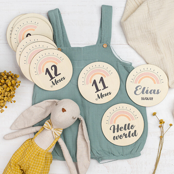 Cumple mes de madera personalizado
