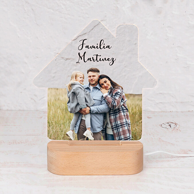 Lámpara 3D personalizada de madera con forma de casa