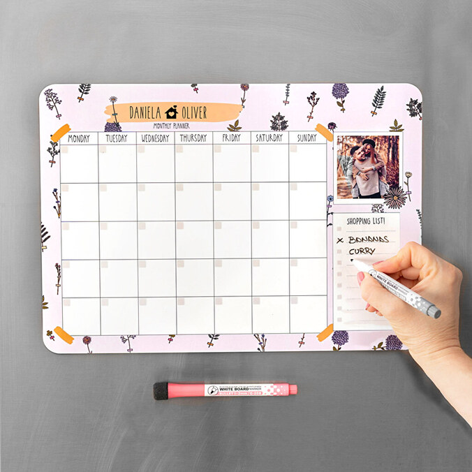 Personalised magnetic fridge calendar