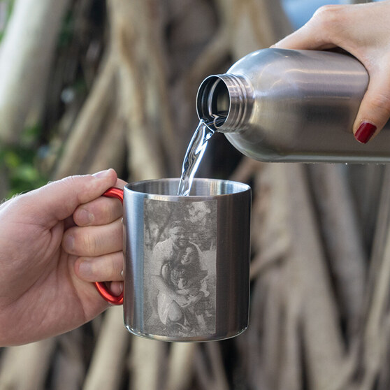 Engraved steel mug with carabiner handle