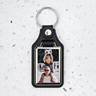 Metal keyring with leatherette