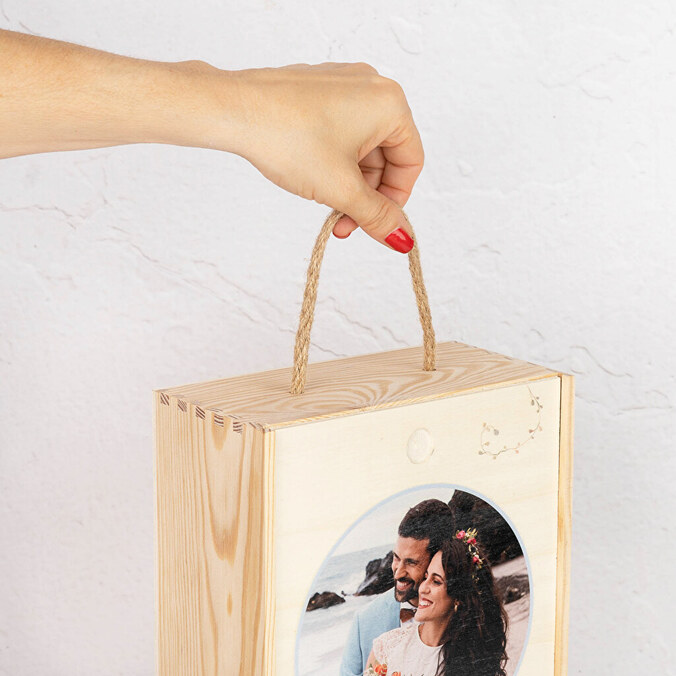 Caja de vino personalizada doble + 2 botellas