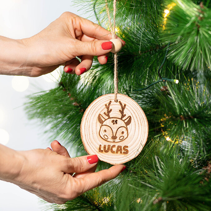 Dischetti di legno personalizzati da appendere