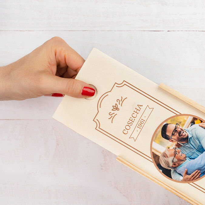 Caja de vino personalizada individual + 1 botella