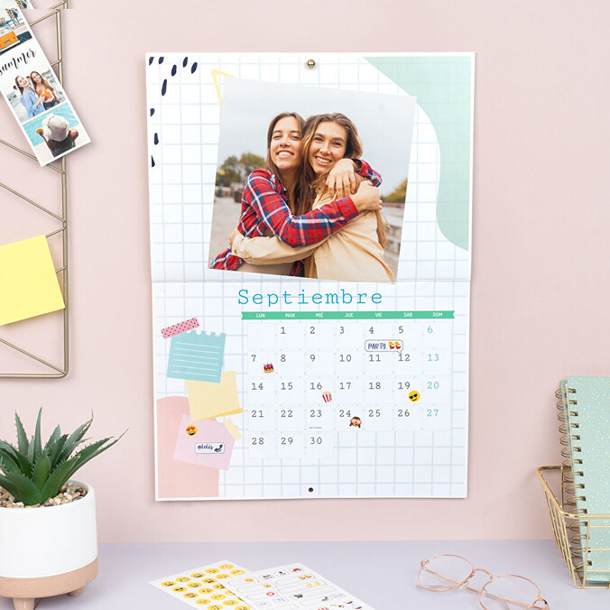 Calendario de pared A3 grapado personalizado
