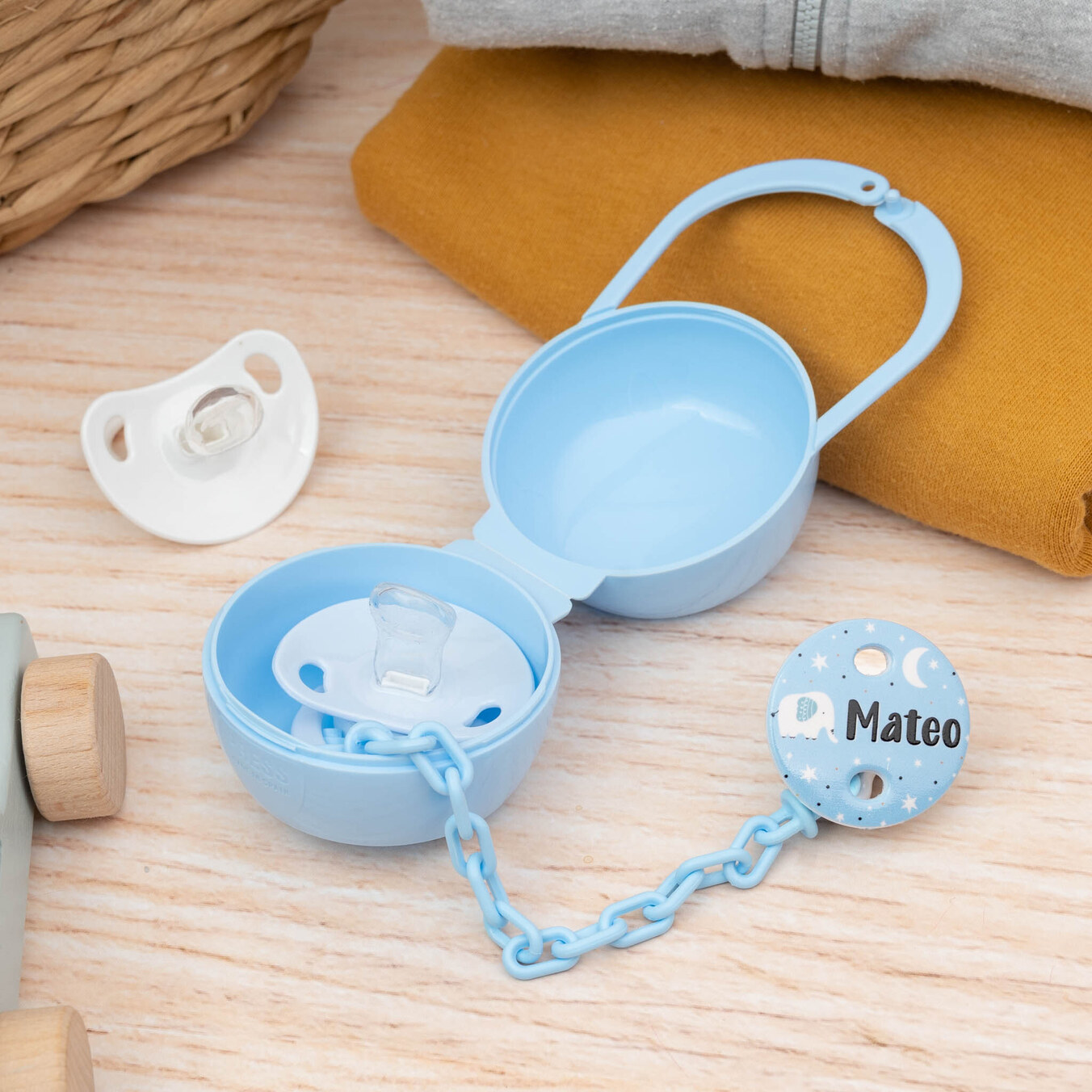 Personalizowane etui na smoczki