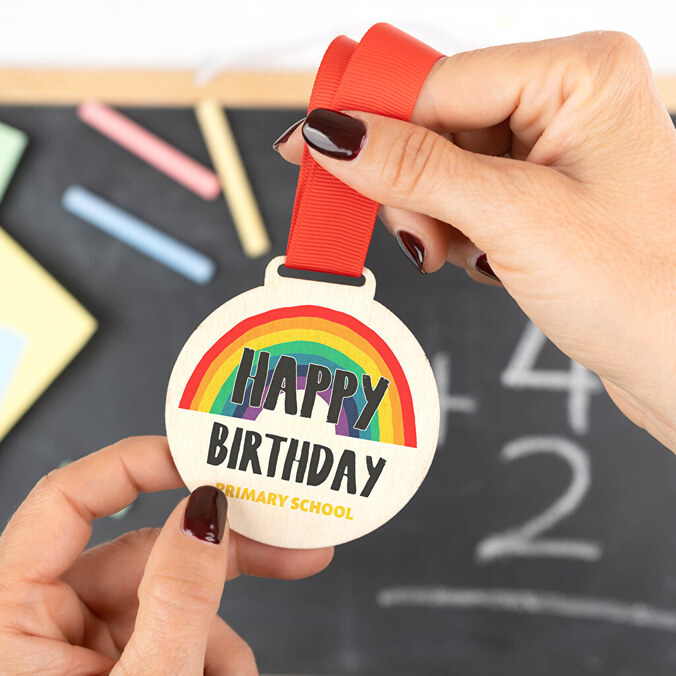 Personalizowany medal z drewna