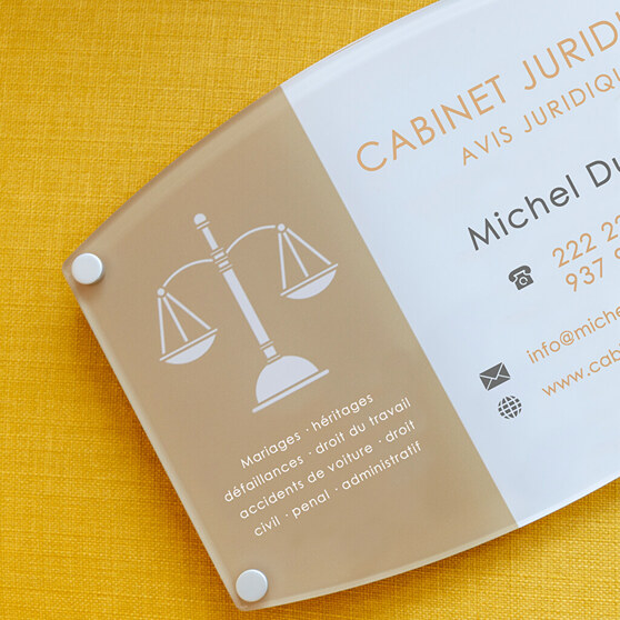 Plaques personnalisées en méthacrylate pour les portes et les enseignes Plaques personnalisées en méthacrylate pour les portes et les enseignes