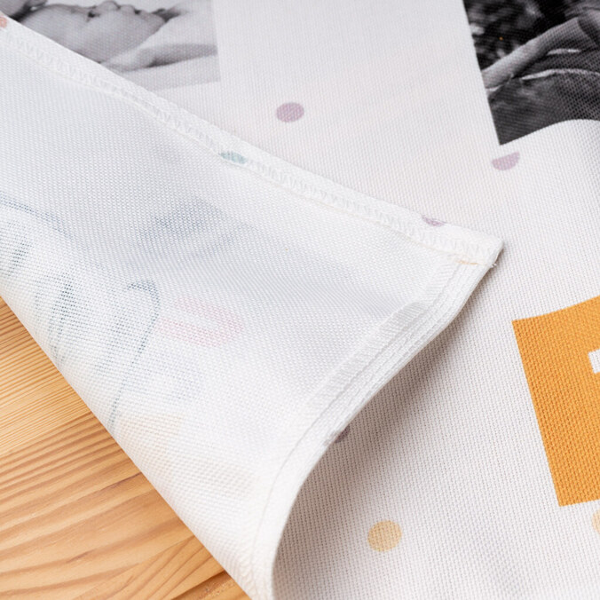 Personalised placemats made of fabric and oilcloth