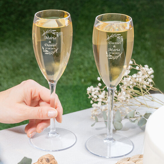 Calici da champagne incisi in plastica
