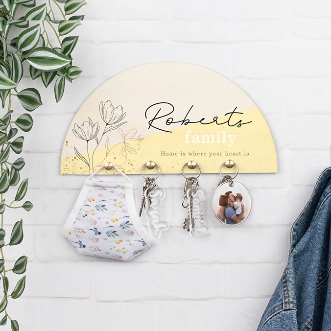 Personalised wooden key rack