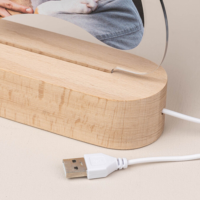 Lámpara 3D personalizada de madera con forma de huella