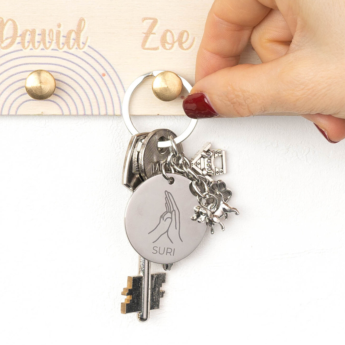 Engraved keyring with dog charms