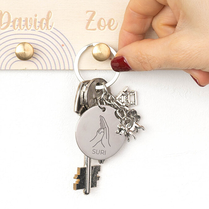 Llavero grabado con charms de perros