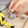 Porte-clés gravé avec outils