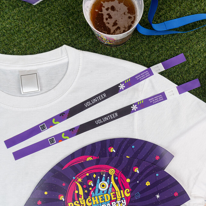 Stoffarmbänder und Festivalbändchen selbst gestalten