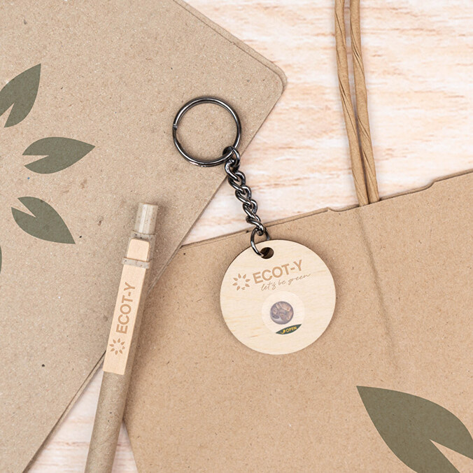 Gepersonaliseerde houten sleutelhanger met zaden