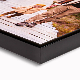Photo print with aluminium frame