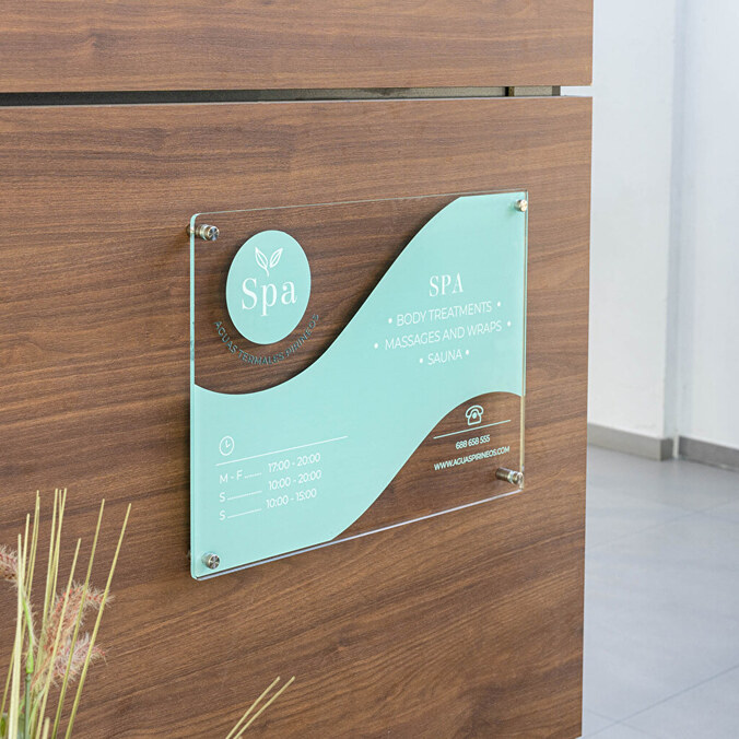 Targhe personalizzate plexiglass