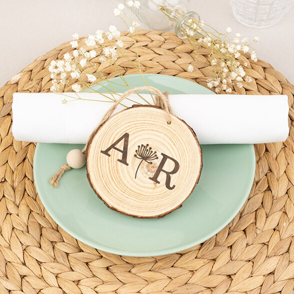 Personalizowane ozdobne plastry drewna